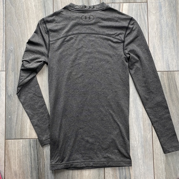 ***Like New Men’s UA Compression Long Sleeve - Picture 5 of 6